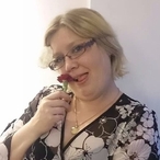 Profil von Adella